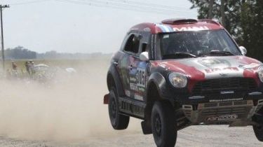 "Orly" Terranova se recuperó y ganó la tercera etapa del Dakar 2015
