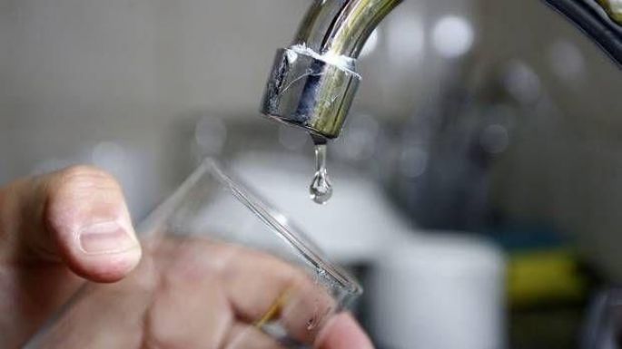 Cortes de agua: La Municipalidad pide a los vecinos que cierren la canilla mientras se enjabonan al ducharse