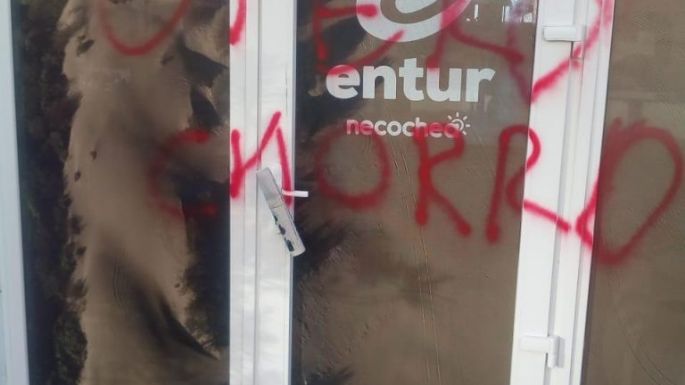 La Comuna repudió las pintadas contra Eduardo Otero en el ENTUR