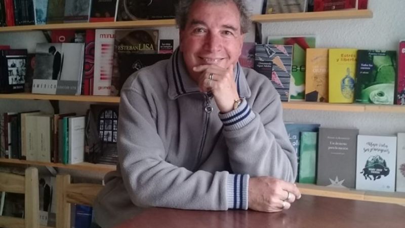 Nestor Procopio presenta tres libros en “El Barquero”