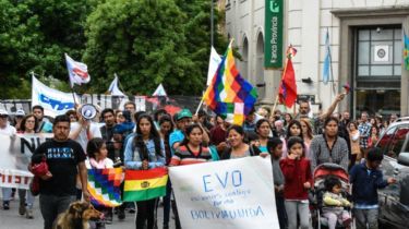 Marcharon en el centro contra el golpe de Estado en Bolivia