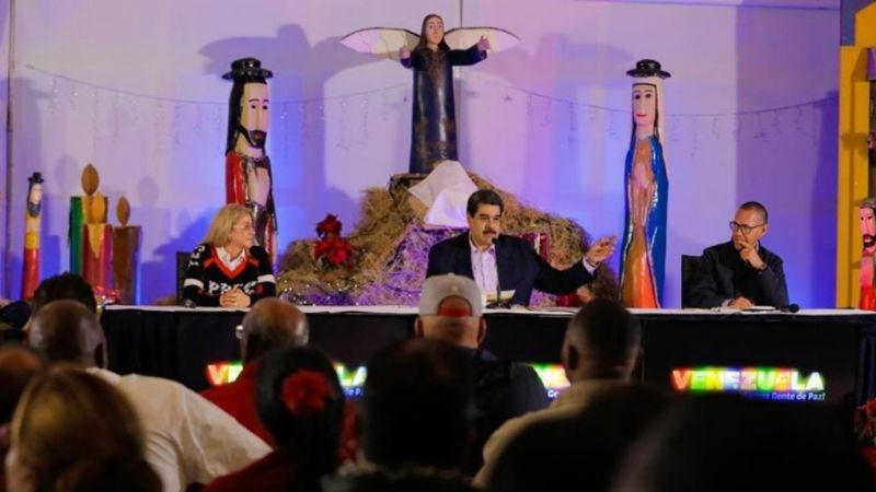 Maduro adelanta la Navidad en Venezuela