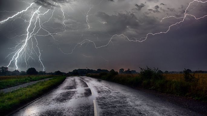 Alerta meteorológica en el sudeste bonaerense: Fuertes tormentas y caída de granizo amenazan la región