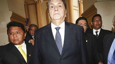 Ex presidente peruano se disparó en la cabeza cuando iban a detenerlo por un caso de corrupción
