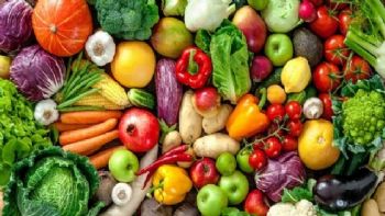 Informe de CAME: Las frutas y verduras cuestan tres veces más en la góndola que en el campo