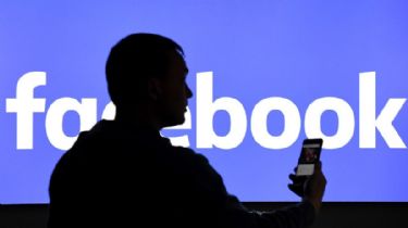 Facebook “envejece”: Los jóvenes lo rechazan en favor de otras plataformas