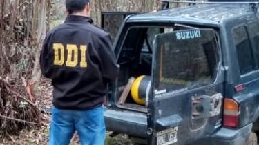 Recuperaron una camioneta robada: Estaba abandonada en Villa Zabala