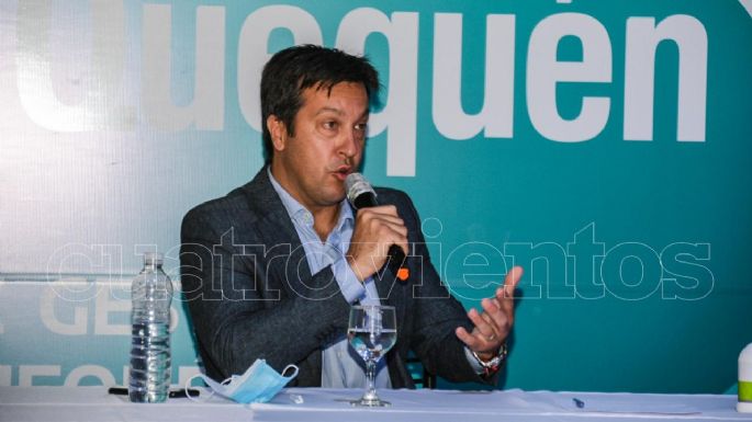 Álvaro asumió en Puerto Quequén: Cerca del municipio y con la aspiración de un plan a gran escala