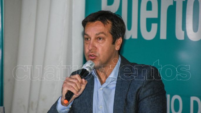 Álvaro asumió en Puerto Quequén: Cerca del municipio y con la aspiración de un plan a gran escala