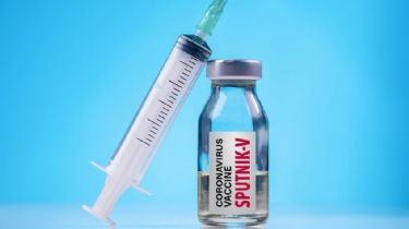 Las primeras vacunas rusas llegarían el miércoles 23-12 a la Argentina