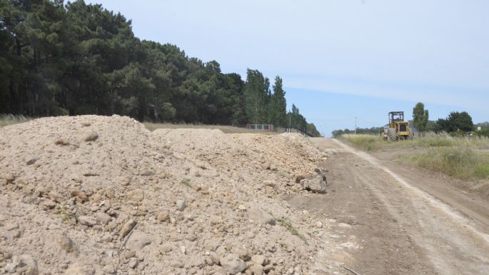 Preparando la temporada: Entoscarán 6,5 km de caminos costeros