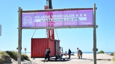 Dos negocios con las bajadas públicas a la playa: Publicidad a las peatonales y cobro de permiso a las 4x4