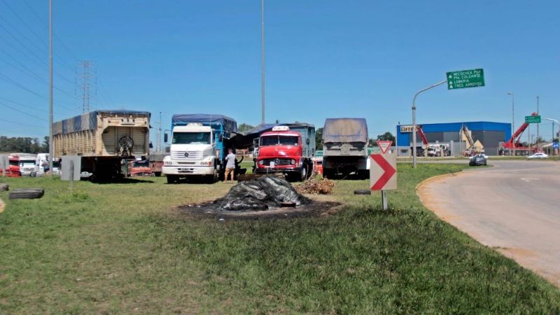 Transportistas anuncian paro: Reclaman aumento de tarifas y abastecimiento de gasoil