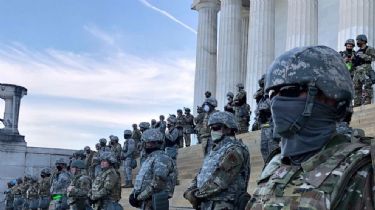 Militantes de Trump ingresaron a la fuerza en el Capitolio: "Nuestra democracia está bajo un ataque inédito"