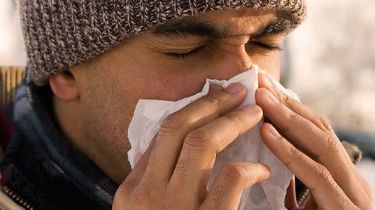 Científicos aseguran que un resfriado común puede expulsar al virus que causa el Covid-19