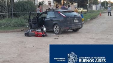 Dos heridos tras un fuerte choque entre un auto y una moto