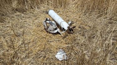 Video: Estaban cosechando en Lobería y encontraron los restos de un cohete espacial