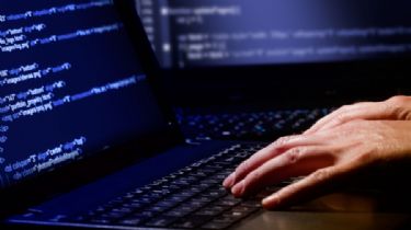 Megaoperativo por ciberestafas en distintas ciudades bonaerenses: Detuvieron a 30 personas