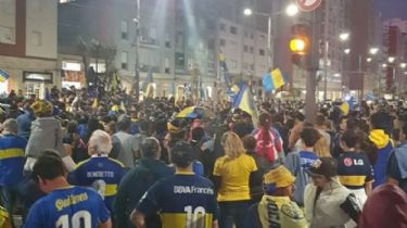 Una multitud invadió la Rambla para festejar el título de Boca
