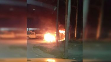 Se incendió una camioneta en Quequén
