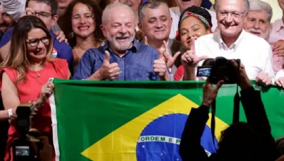 Lula da Silva es el nuevo presidente de Brasil: "Nuestro compromiso es terminar con el hambre otra vez"