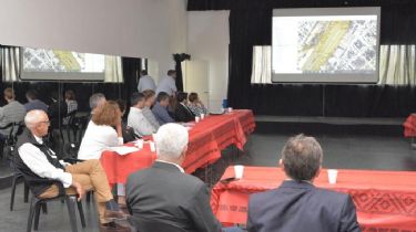 Lunghi y Fioramonti encabezaron una reunión para avanzar en la reactivación del tren de cargas a Puerto Quequén