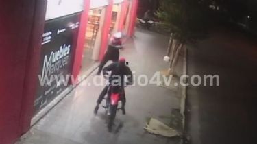 Video muestra como ladrones rompen vidrios de un comercio y roban televisores: “Jamás se vio tanta inseguridad”