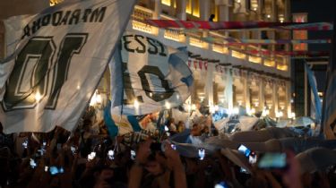 Video: Un imponente banderazo argentino copó las calles de Doha en la previa del partido contra México