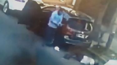 Impactante video: Un ingeniero mató de un disparo a un ladrón que intentó robarle el auto y se fue al trabajo