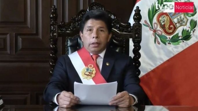 Destituyen y detienen al presidente de Perú después de que disolviera el Congreso y anunciara un "gobierno de excepción"