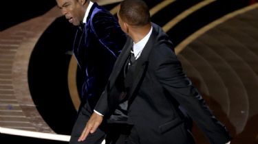 Video: El cachetazo de Will Smith a Chris Rock por burlarse de su esposa en plena ceremonia de los Oscar