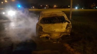 Tragedia en la Ruta 226: Chocó contra un poste, su auto se incendió y murió calcinado