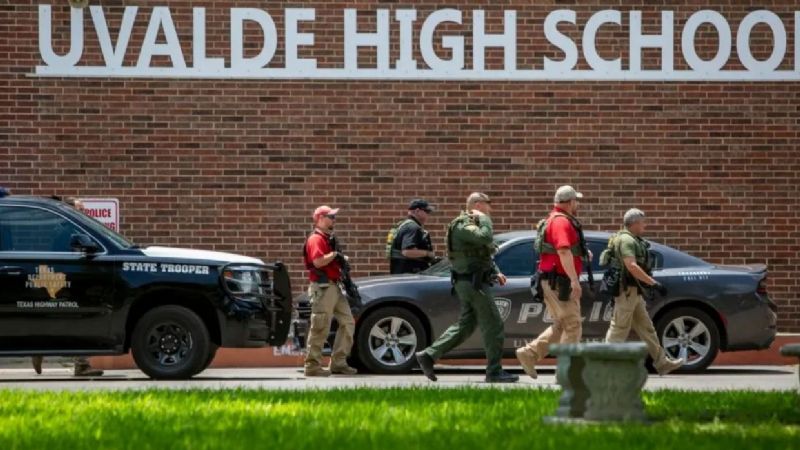 Masacre en una escuela primaria de Texas: Al menos 16 personas murieron