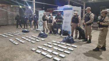 Prefectura incautó 78 kilos de cocaína escondidos en la carga de granos de un buque