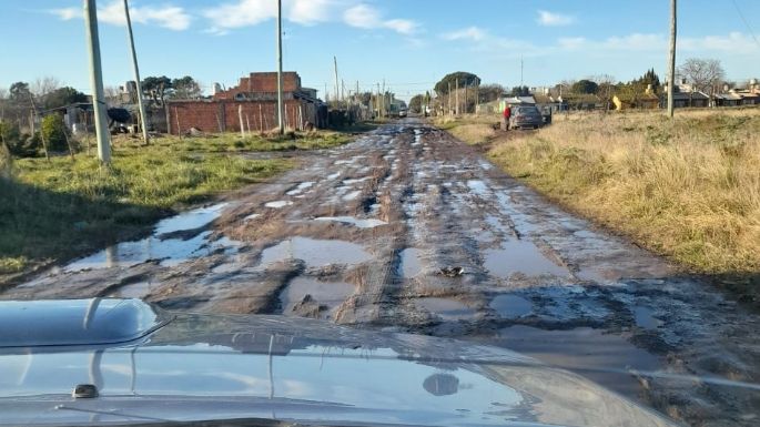 Se multiplican los reclamos por las calles intransitables: "Venite Arturo Rojas a mirar como dejaron mi cuadra”