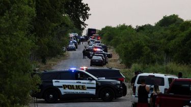 Encontraron a 46 migrantes muertos en un camión abandonado en Texas: “Murieron por agotamiento y exceso de calor”