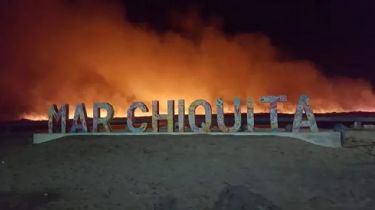 Feroz incendio en la Reserva Natural de Mar Chiquita