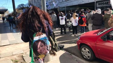 Masiva convocatoria en Necochea para repudiar el intento de asesinato contra Cristina Kirchner