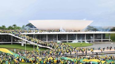 Alerta en Brasil: Bolsonaristas tomaron el Congreso y la Presidencia para exigir un golpe de Estado