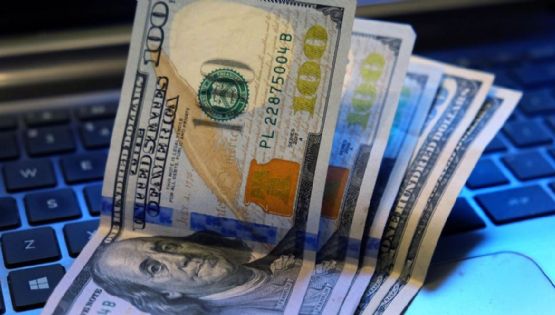 El dólar blue alcanza un nuevo récord de $1.000 en medio de medidas adoptadas por el gobierno