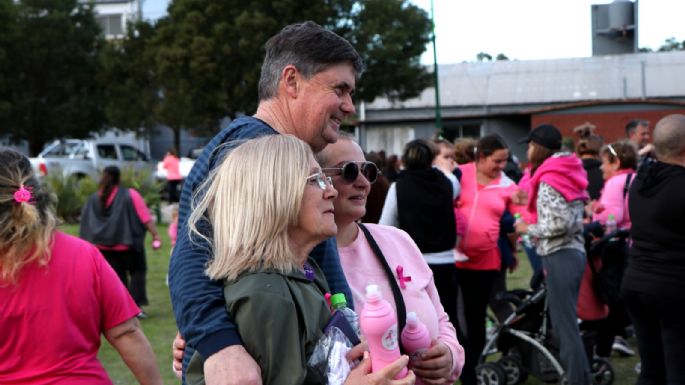 Caminata en San Cayetano por el Día Mundial de la Lucha contra el Cáncer de Mama