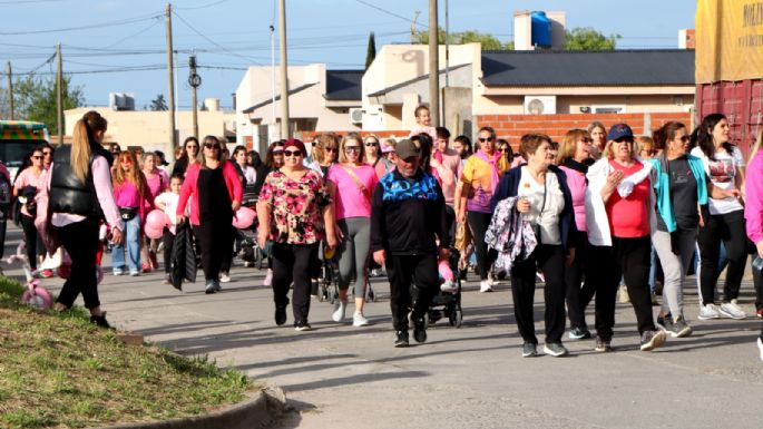 Caminata en San Cayetano por el Día Mundial de la Lucha contra el Cáncer de Mama