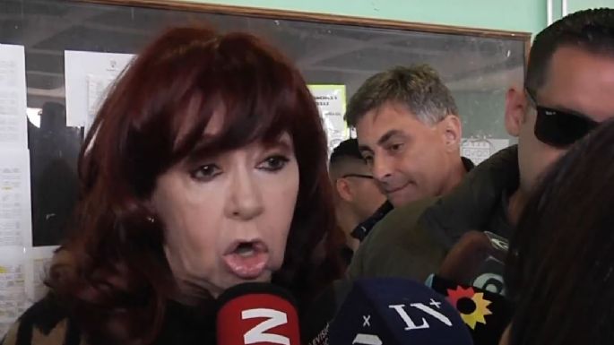 Cristina Kirchner fue a votar y criticó a Alberto Fernández: Dijo que “no fue escuchada” y que este “no es su gobierno”