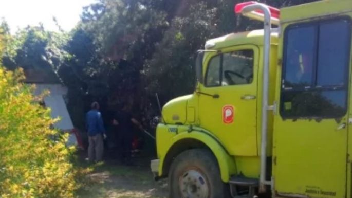 Dos incendios en Quequén: Rápida acción de rescatistas evita tragedias