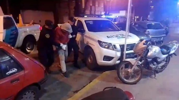 Detuvieron en Mar del Plata a un hombre que quiso robar en 5 comercios cerrados