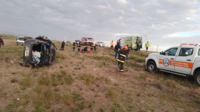 Fuerte vuelco en la ruta 51: Cuatro personas fueron hospitalizadas