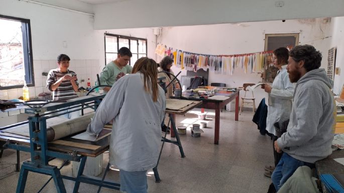 La Facultad de Arte de la Universidad de La Plata presenta una muestra de grabados en el CCN-BPAF