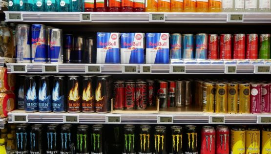 Colegio de Nutricionistas advierte sobre los riesgos de consumir bebidas energizantes