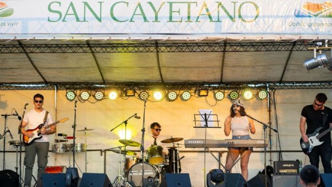 San Cayetano celebró los 65 años de autonomía municipal