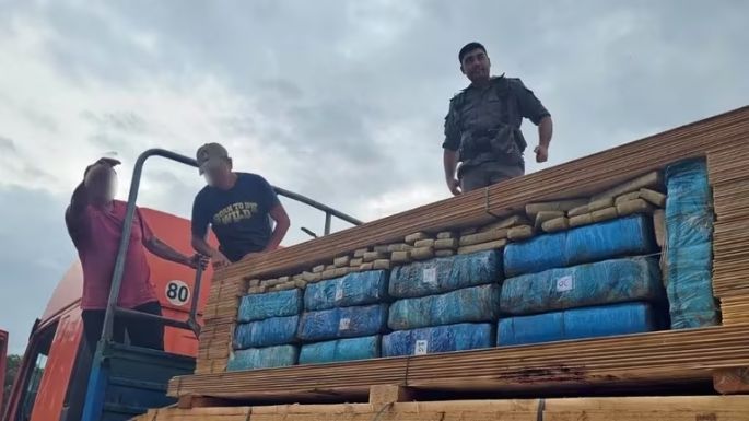 Detuvieron a un camionero necochense con 6 toneladas de marihuana